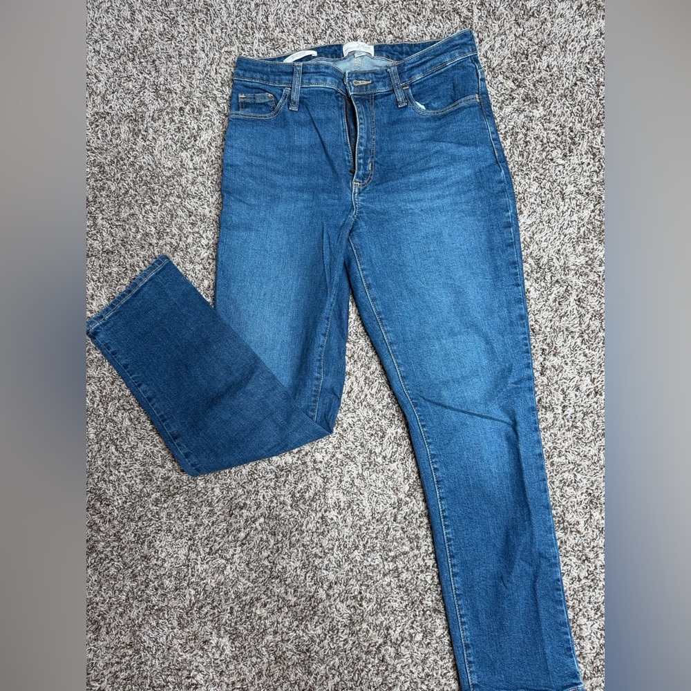 Universal Thread Women's Straight Leg Jeans in Blue